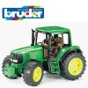 Tracteur John Deere 6920.