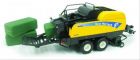 Presse � balle carr�e New Holland BB9080