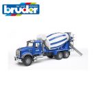 Camion Mack bétonnière
