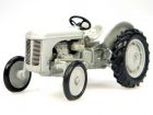 Tracteur Ferguson TEA20, gris