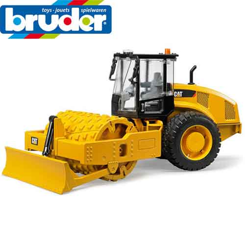 Rouleau compacteur avec lame Rouleau compacteur avec lame
