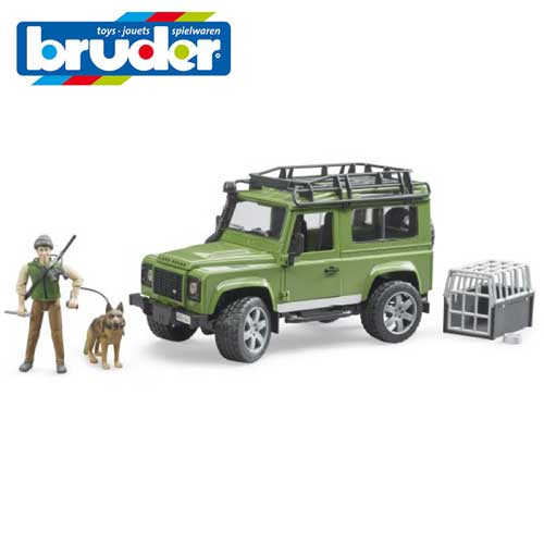 Land Rover mit Förster und Hund