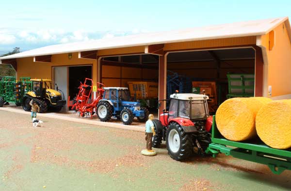 Grand hangar Grand hangar