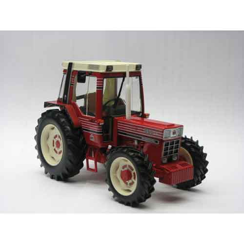 Tracteur IH - 856 XL