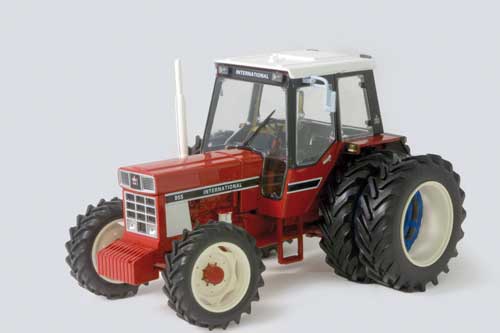 Tracteur IH - 955