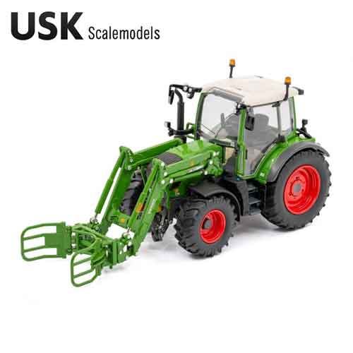 Fendt 313 Vario - Traktor mit Frontlader und Balle